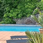Sollevante Mit Pool Und Fantastischer Seesicht Ascona