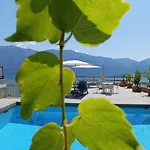 Apartamento Sollevante Mit Pool Und Fantastischer Seesicht