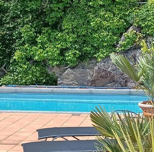 Sollevante Mit Pool Und Fantastischem Seesicht Ascona