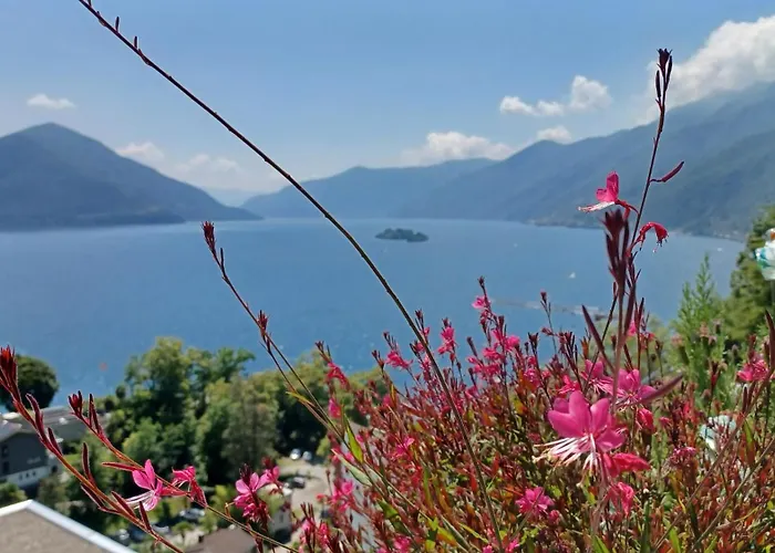 Sollevante Mit Pool Und Fantastischem Seesicht 아파트 *