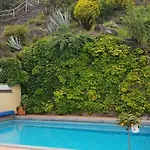 Sollevante Mit Pool Und Fantastischer Seesicht Apartament